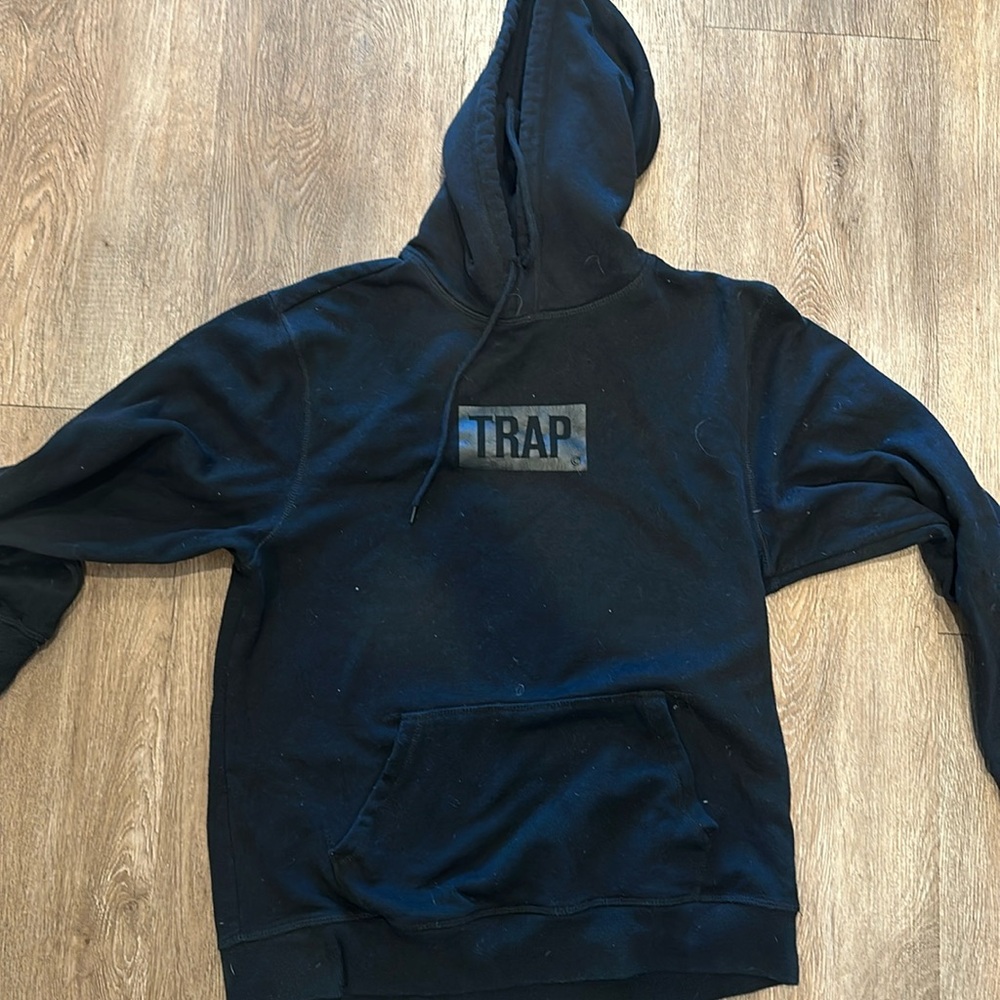 Trap hoodie size medium